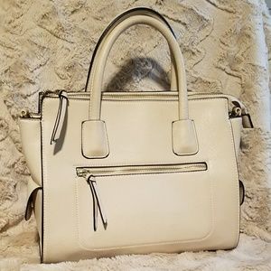 F21 Satchel